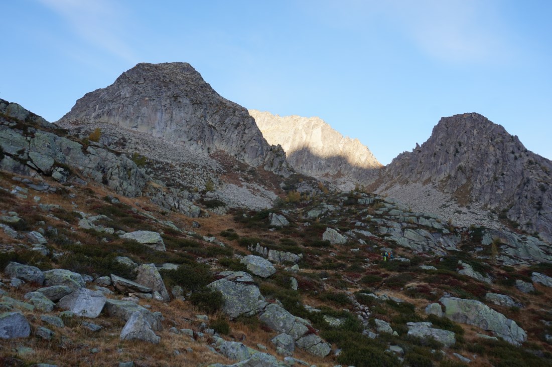 Cima dei Pozzi/Cresta Nord-est  - Le prime luci del sole illuminano la cresta